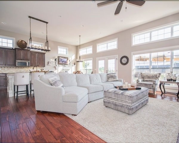 Hunter Douglas Dealer Image